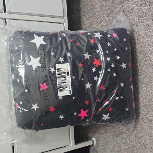 Victorias Secret Galaxy Sherpa Blanket Throw - Picture 2 of 2